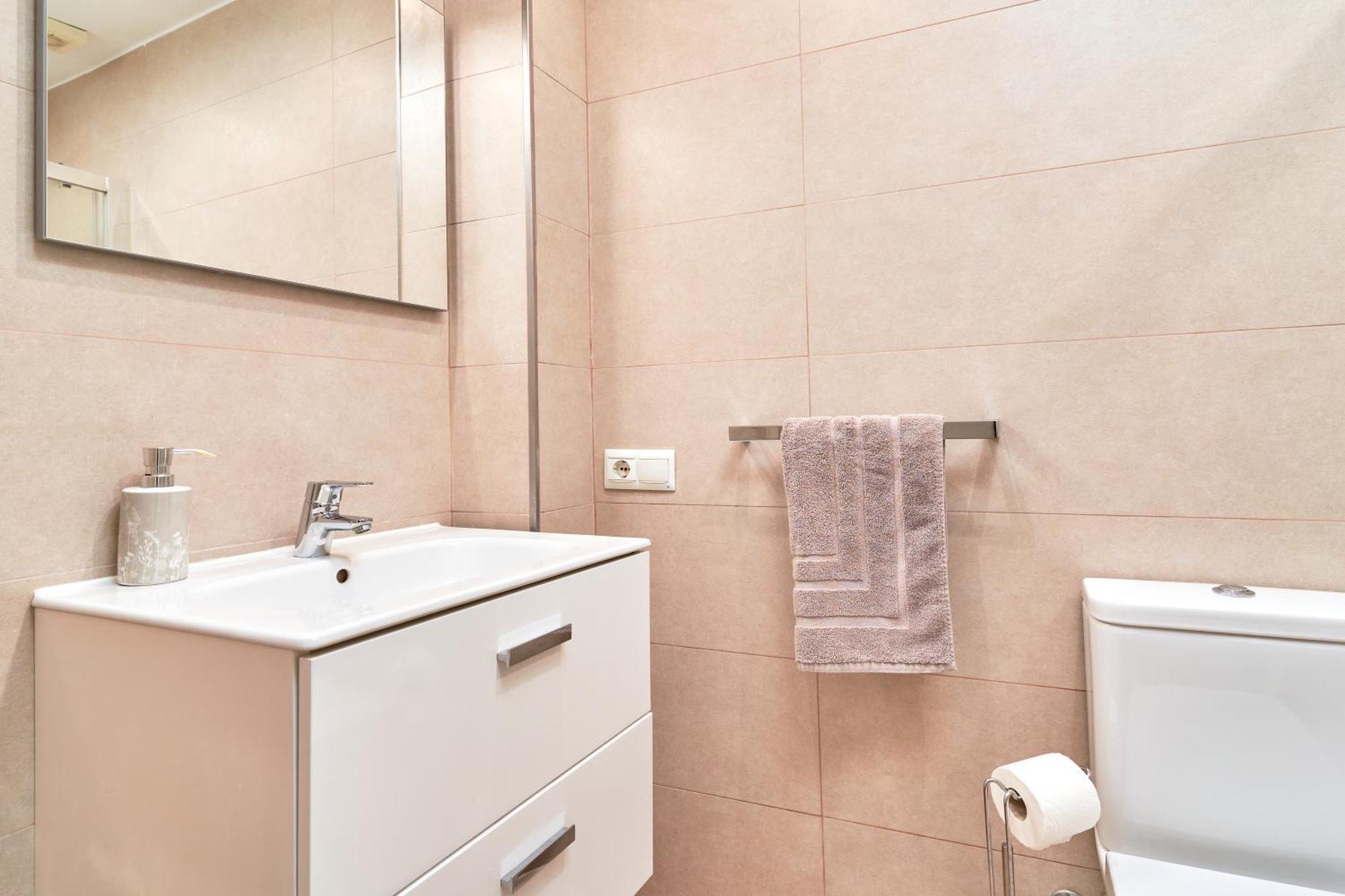 Luxury 1St Floor Apartment In 네르하 외부 사진